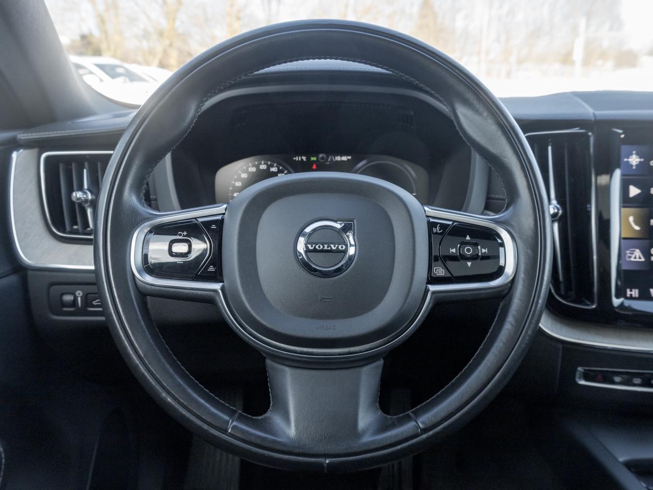 2020 Volvo XC60 Recharge T8  Plug-In Hybrid Inscription TRADE IN VOLVO CPO Photo