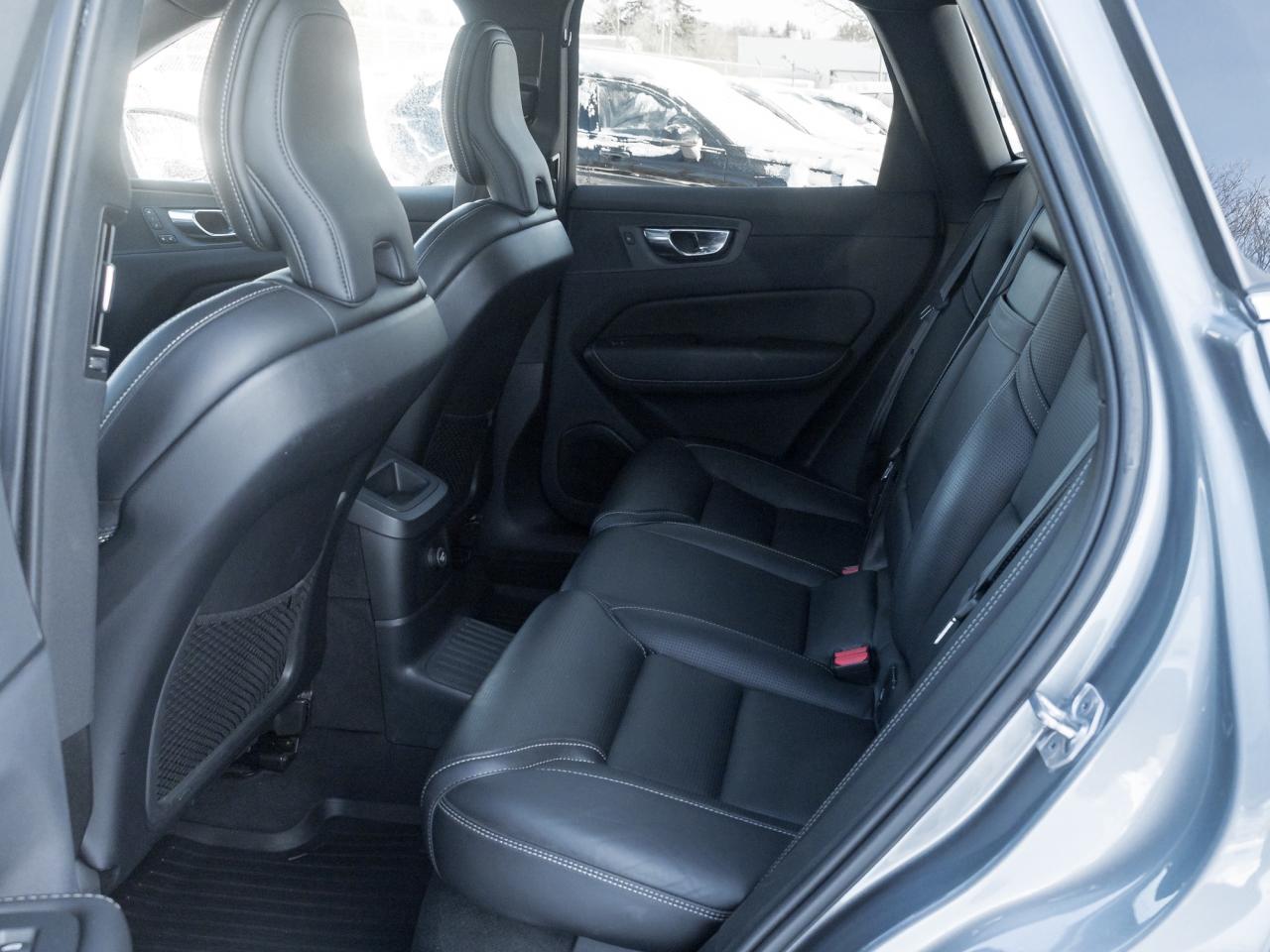 2020 Volvo XC60 Recharge T8  Plug-In Hybrid Inscription TRADE IN VOLVO CPO Photo