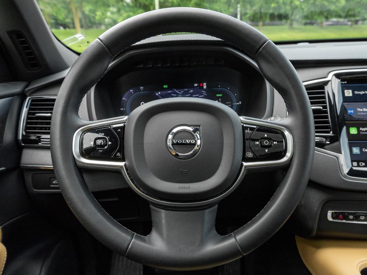 2024 Volvo XC90 Plug-In Hybrid T8 eAWD PHEV Ultimate 7-Seater TRADE IN  VOLVO CPO Photo