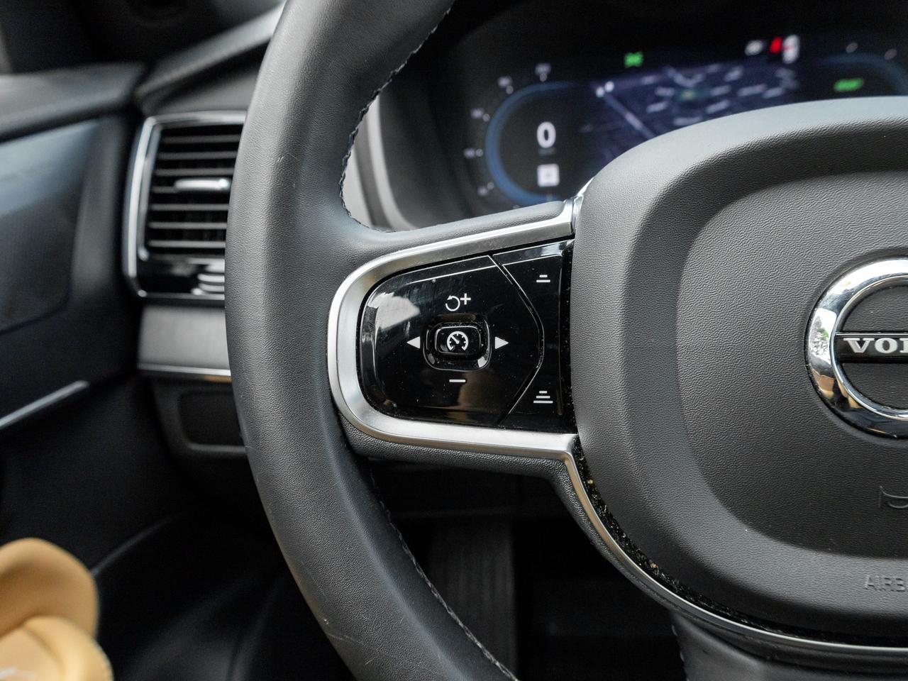 2024 Volvo XC90 Plug-In Hybrid T8 eAWD PHEV Ultimate 7-Seater TRADE IN  VOLVO CPO Photo