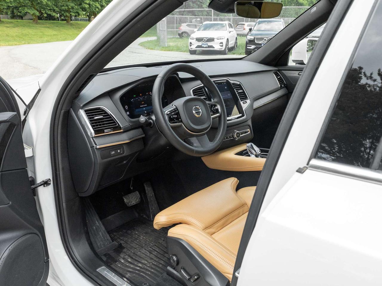 2024 Volvo XC90 T8 eAWD PHEV ULTIMATE^Trade In^Finance fr 2.99%* Photo