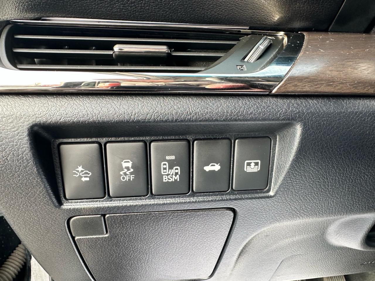 2017 Toyota Avalon LIMITED ~ JBL ~ NAV ~ NO ACCIDENTS Photo