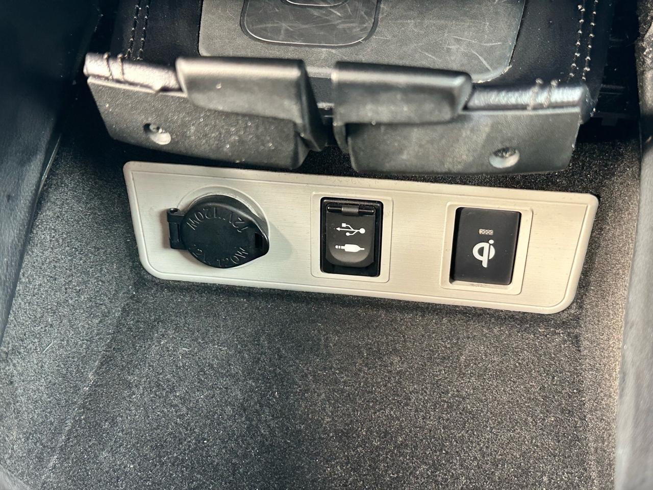 2017 Toyota Avalon LIMITED ~ JBL ~ NAV ~ NO ACCIDENTS Photo