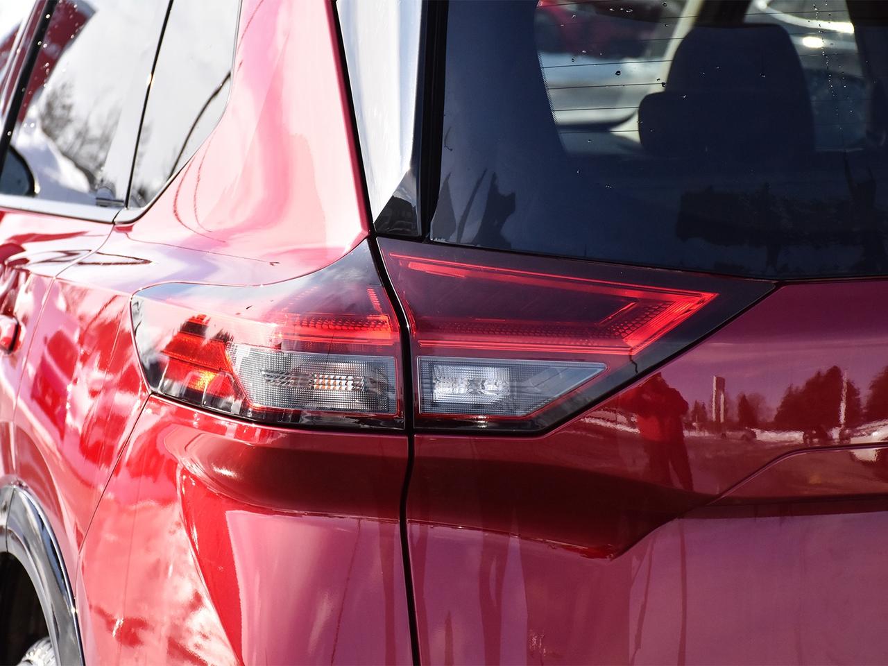 2025 Nissan Rogue Platinum  - HUD -  Leather Seats Photo