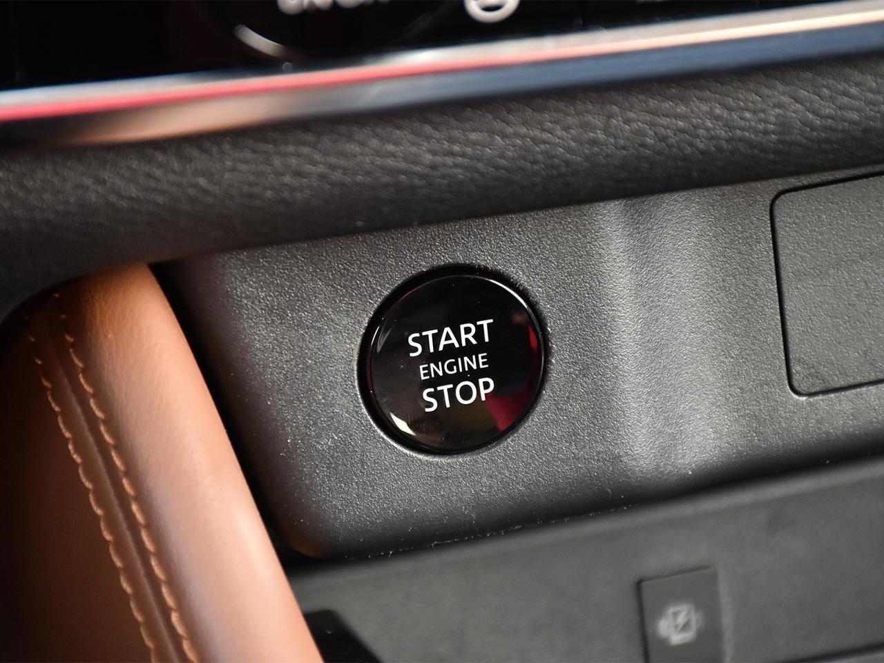 2025 Nissan Rogue Platinum  - HUD -  Leather Seats Photo