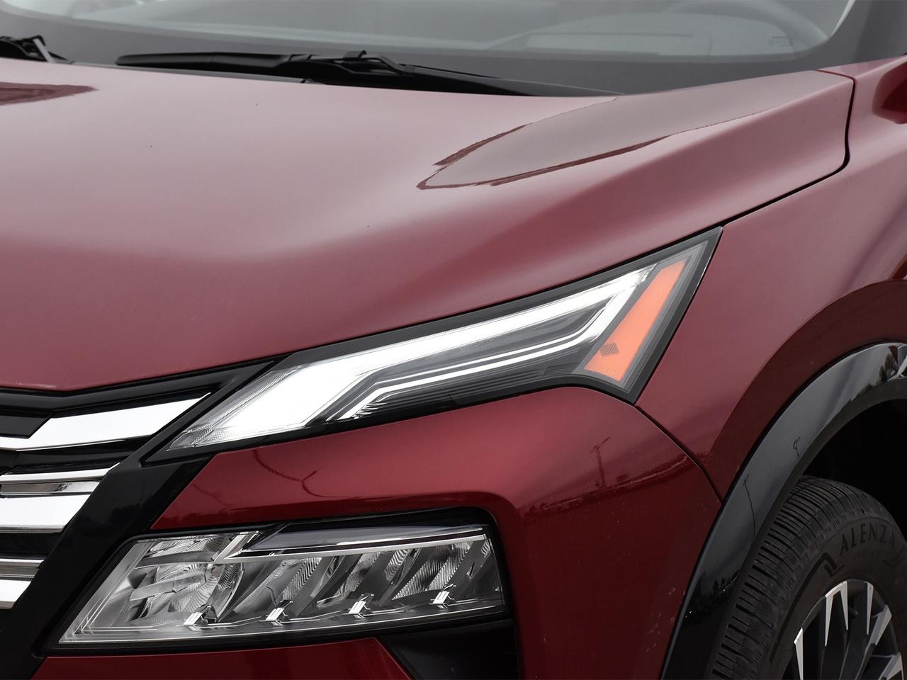 2025 Nissan Rogue Platinum  - Certified - HUD Photo