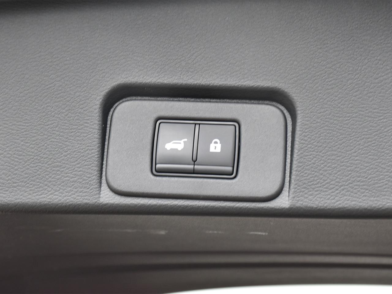 2025 Nissan Rogue Platinum  - Certified - HUD Photo