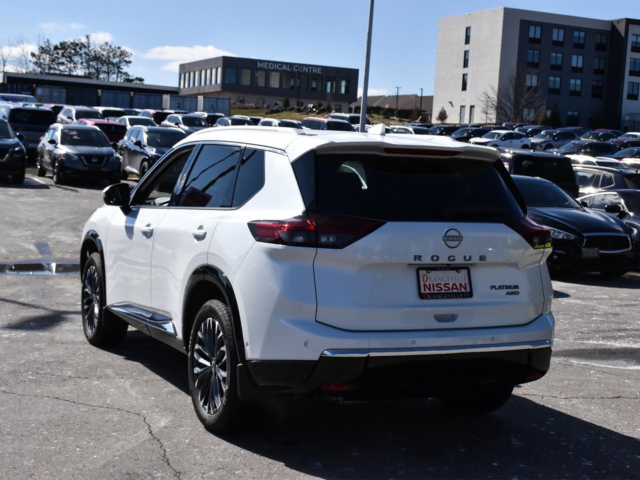 2025 Nissan Rogue Platinum  - HUD -  Leather Seats Photo3