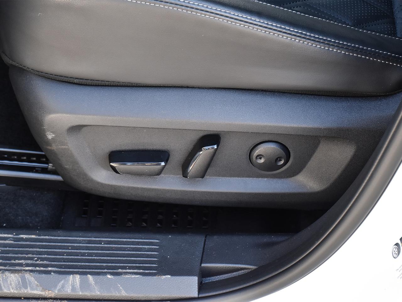 2025 Nissan Rogue Platinum  - HUD -  Leather Seats Photo
