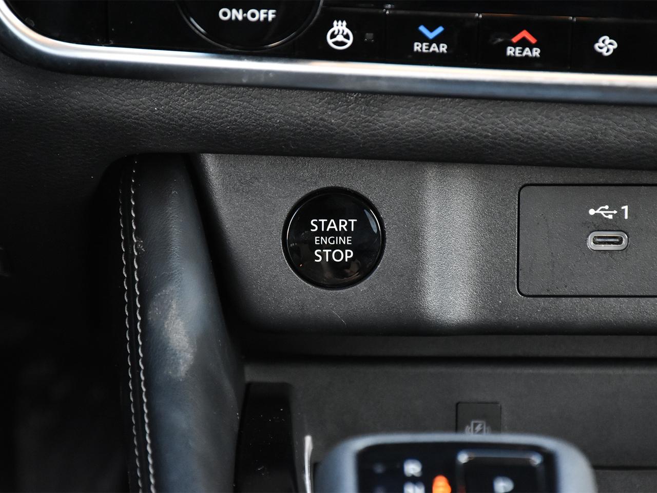 2025 Nissan Rogue Platinum  - HUD -  Leather Seats Photo
