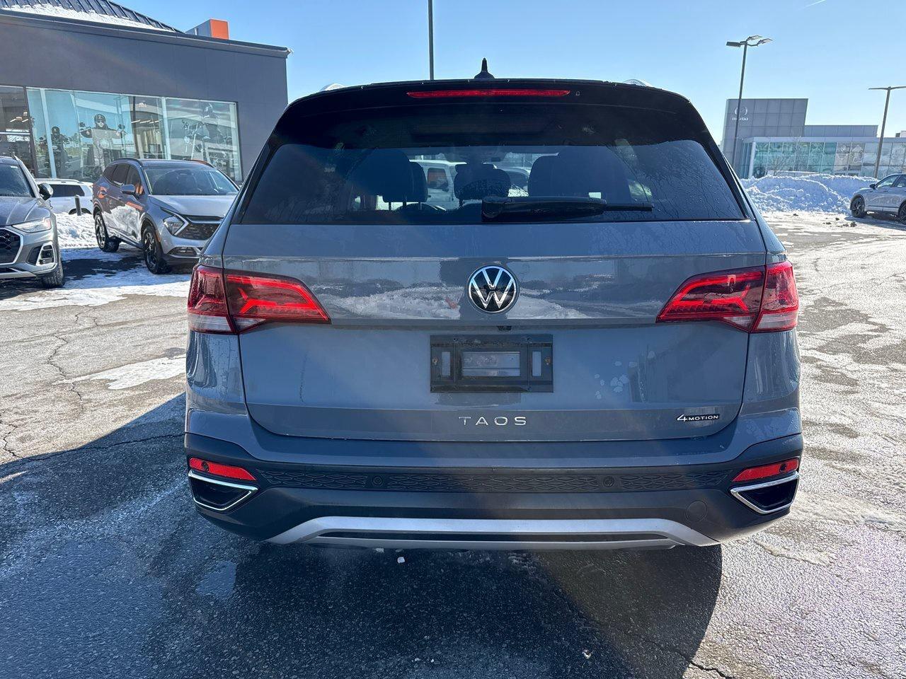 2022 Volkswagen Taos Highline 1.5T 7sp at DSG w/ Tip 4M Alloy Wheels  N Photo