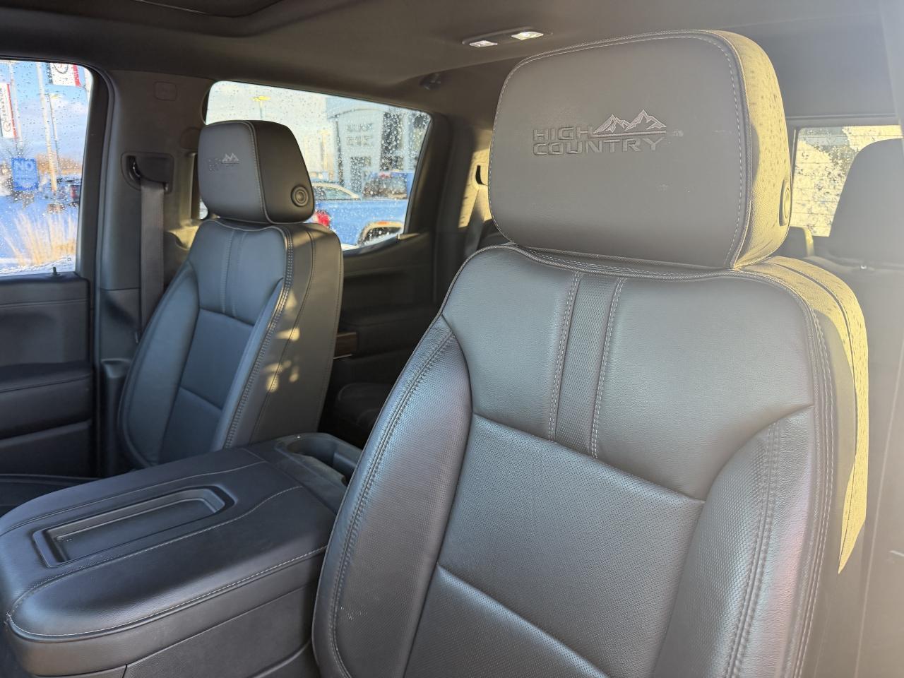 2020 Chevrolet Silverado 1500 High Country   DURAMAX   TONNEAU COVER   NO CLAIMS Photo4