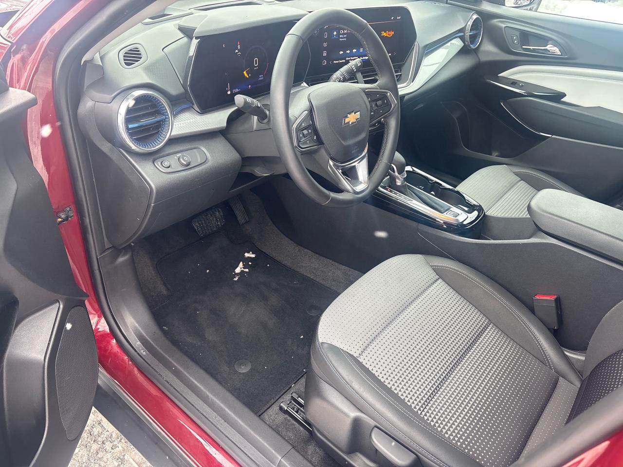 2024 Chevrolet Trax LT + Safety Assist Pkg + Heated Seats + 1 Owner Photo