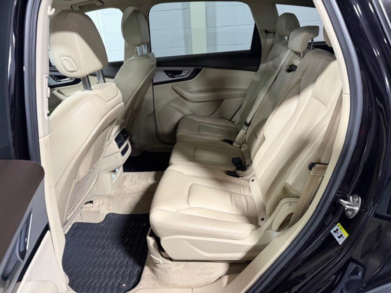 2018 Audi Q7 3.0 TFSI Quattro Komfort Navigation Back Up Camera Photo