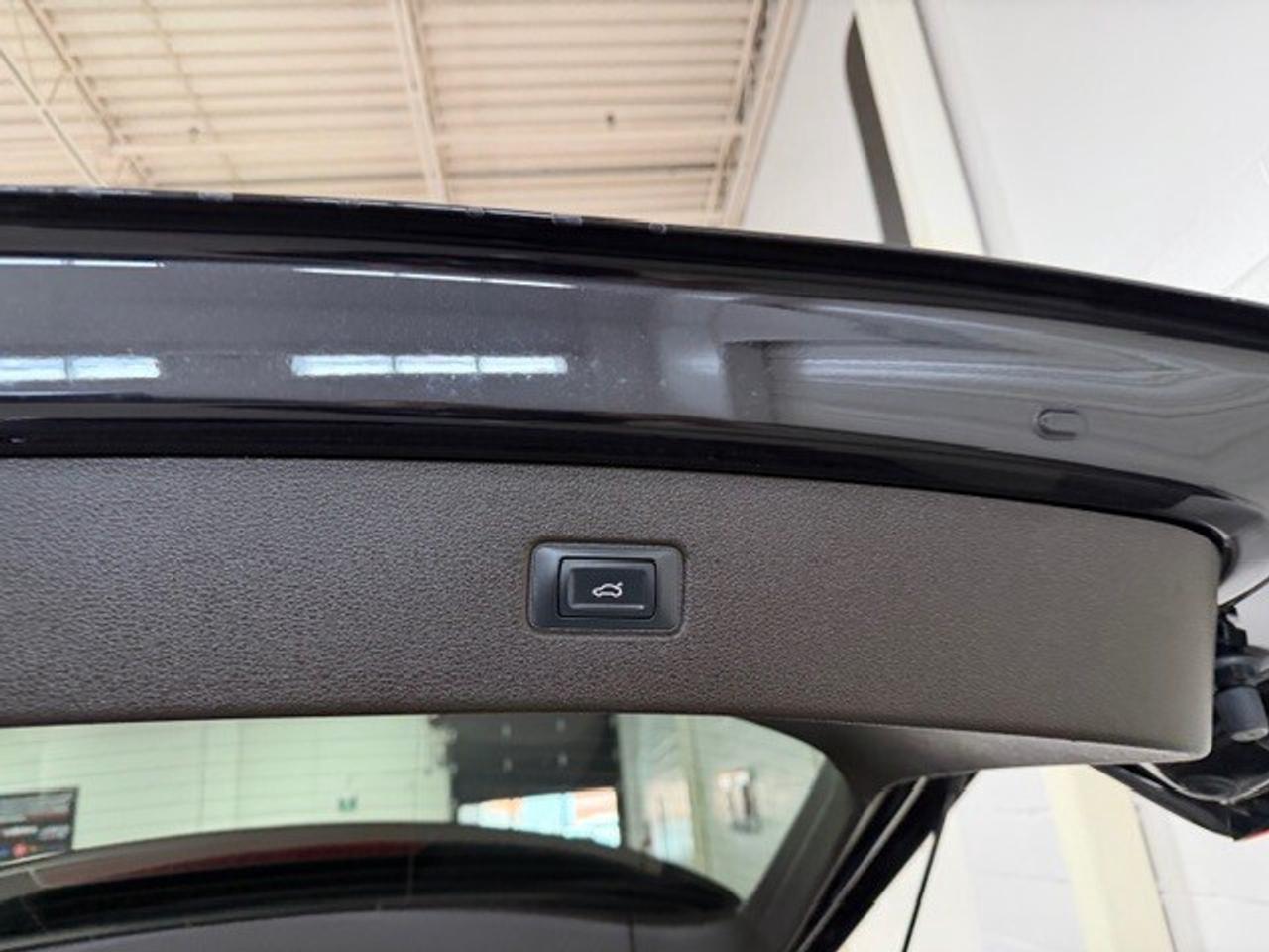 2018 Audi Q7 3.0 TFSI Quattro Komfort Navigation Back Up Camera Photo