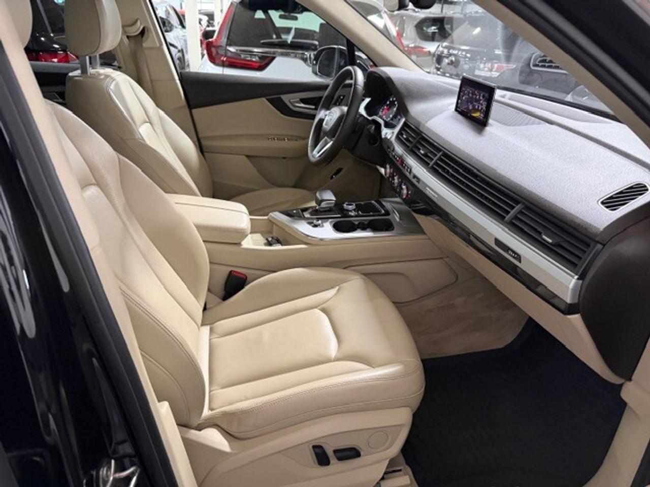 2018 Audi Q7 3.0 TFSI Quattro Komfort Navigation Back Up Camera Photo