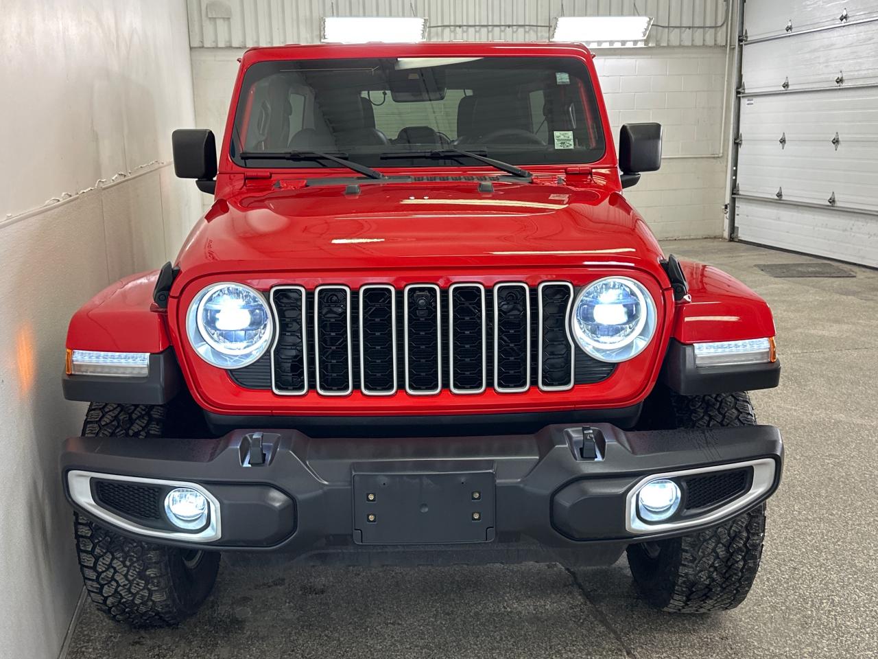 2024 Jeep Wrangler SAHARA 4DR 4X4 Photo