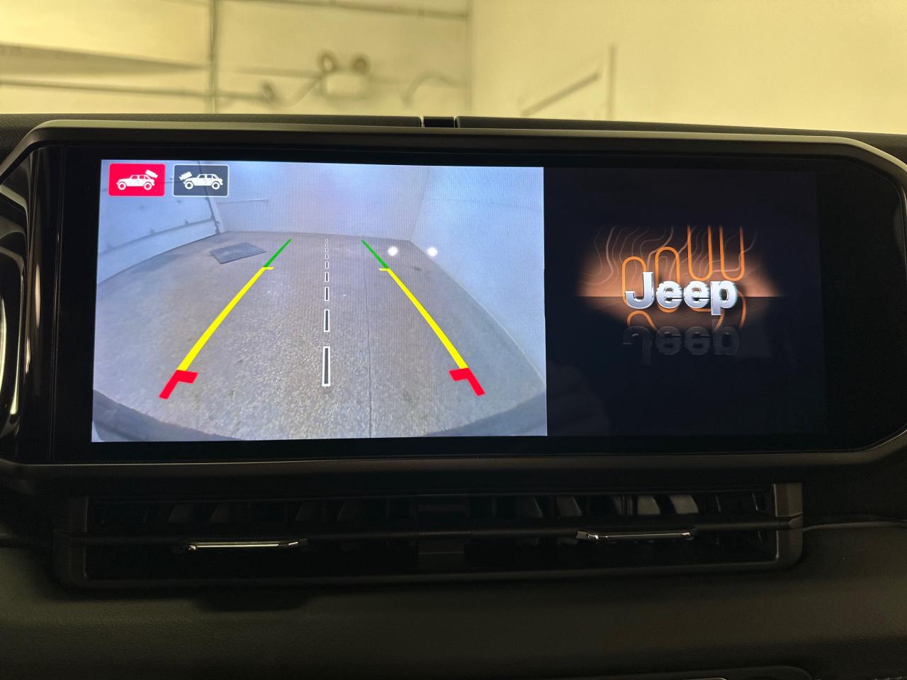 2024 Jeep Wrangler SAHARA 4DR 4X4 Photo