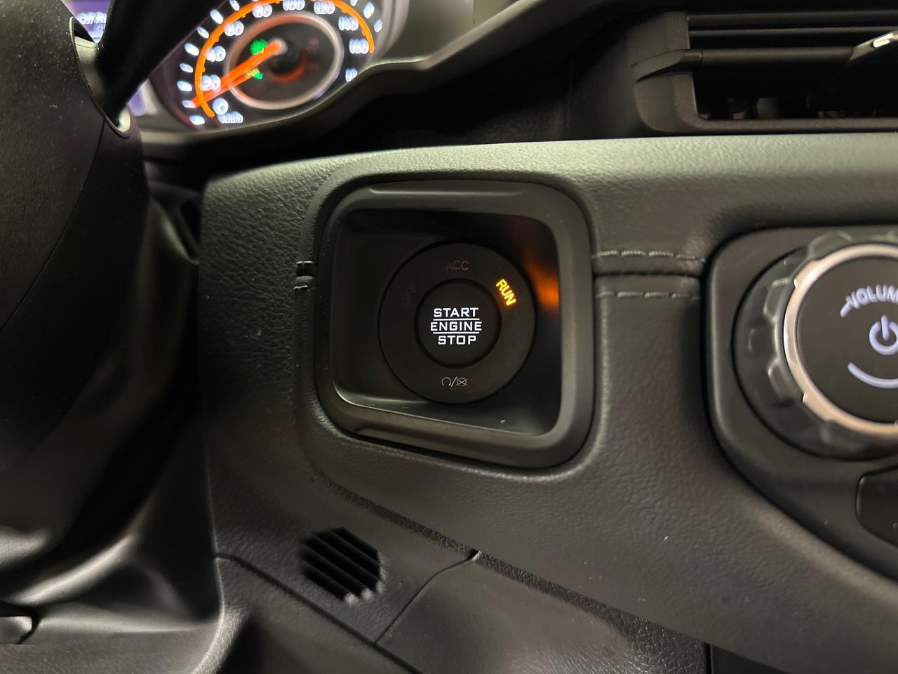 2024 Jeep Wrangler SAHARA 4DR 4X4 Photo