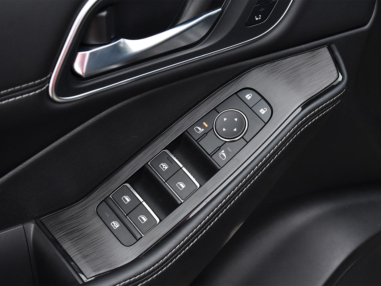 2025 Nissan Rogue Platinum  FULLY LOADED/HUD/PRO PILOT! Photo