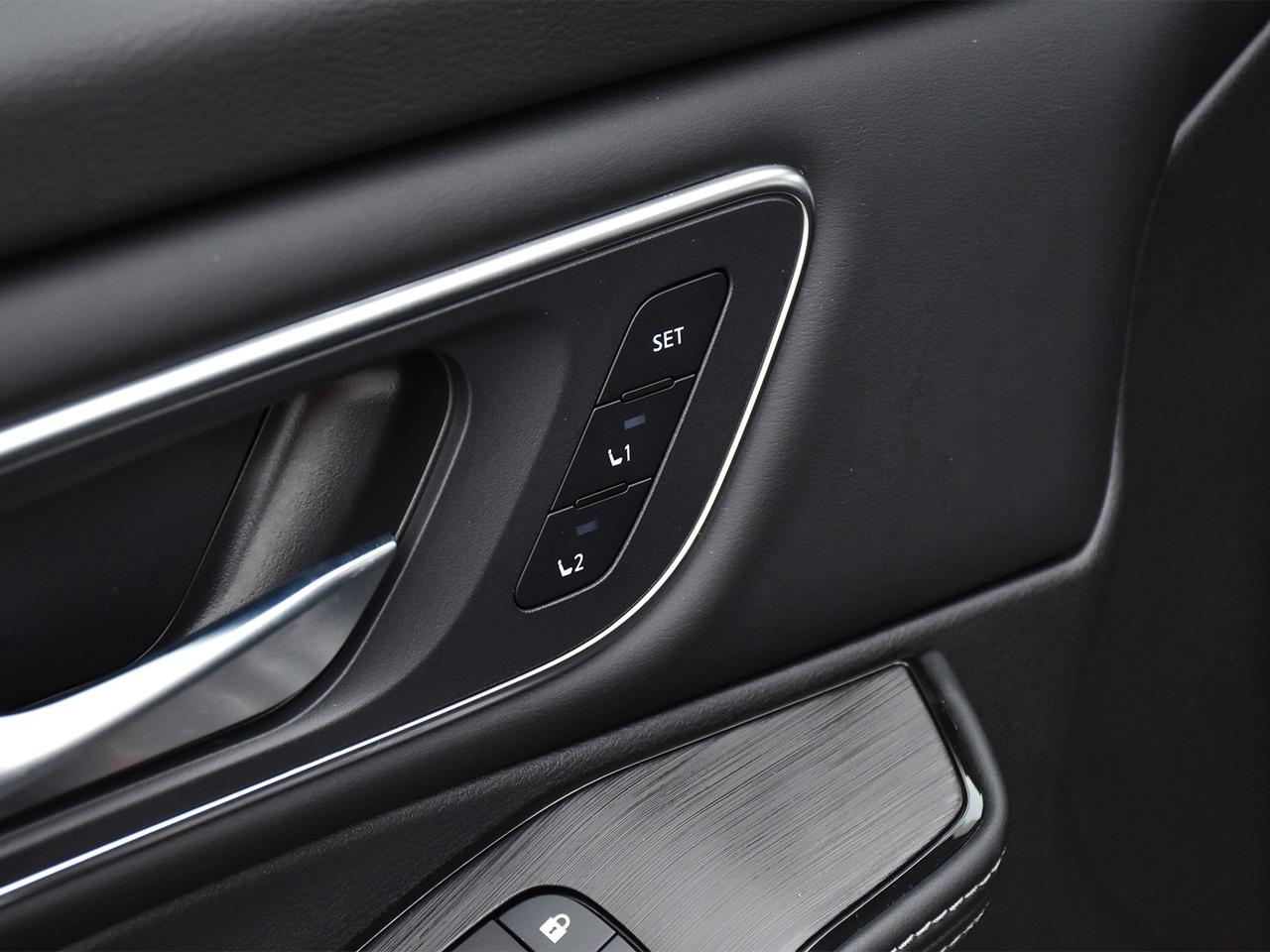 2025 Nissan Rogue Platinum  FULLY LOADED/HUD/PRO PILOT! Photo