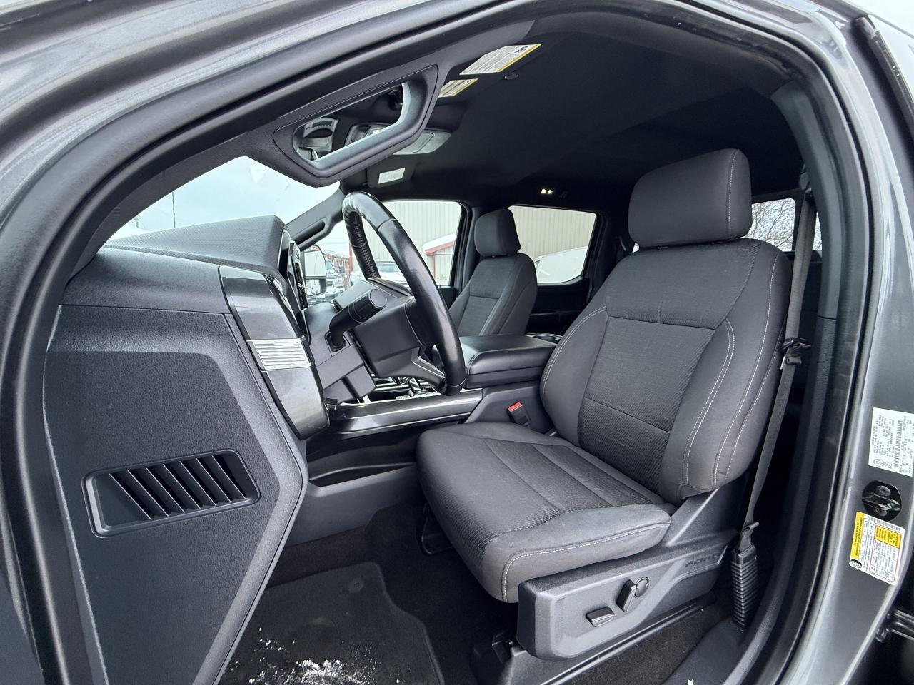 2022 Ford F-150 XLT 4WD SuperCrew 6.5' Box Photo