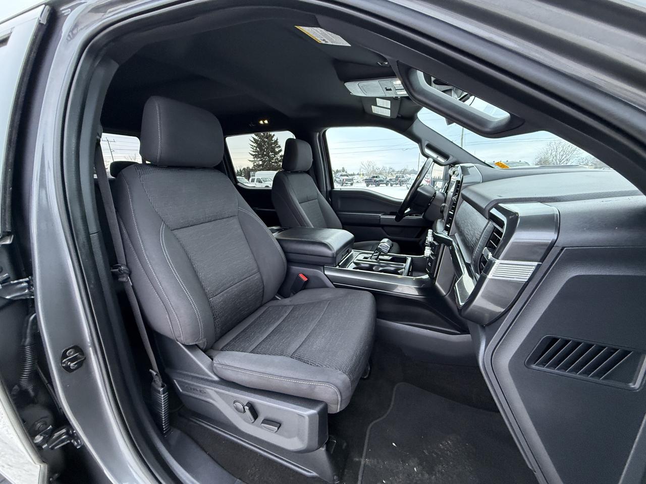 2022 Ford F-150 XLT 4WD SuperCrew 6.5' Box Photo