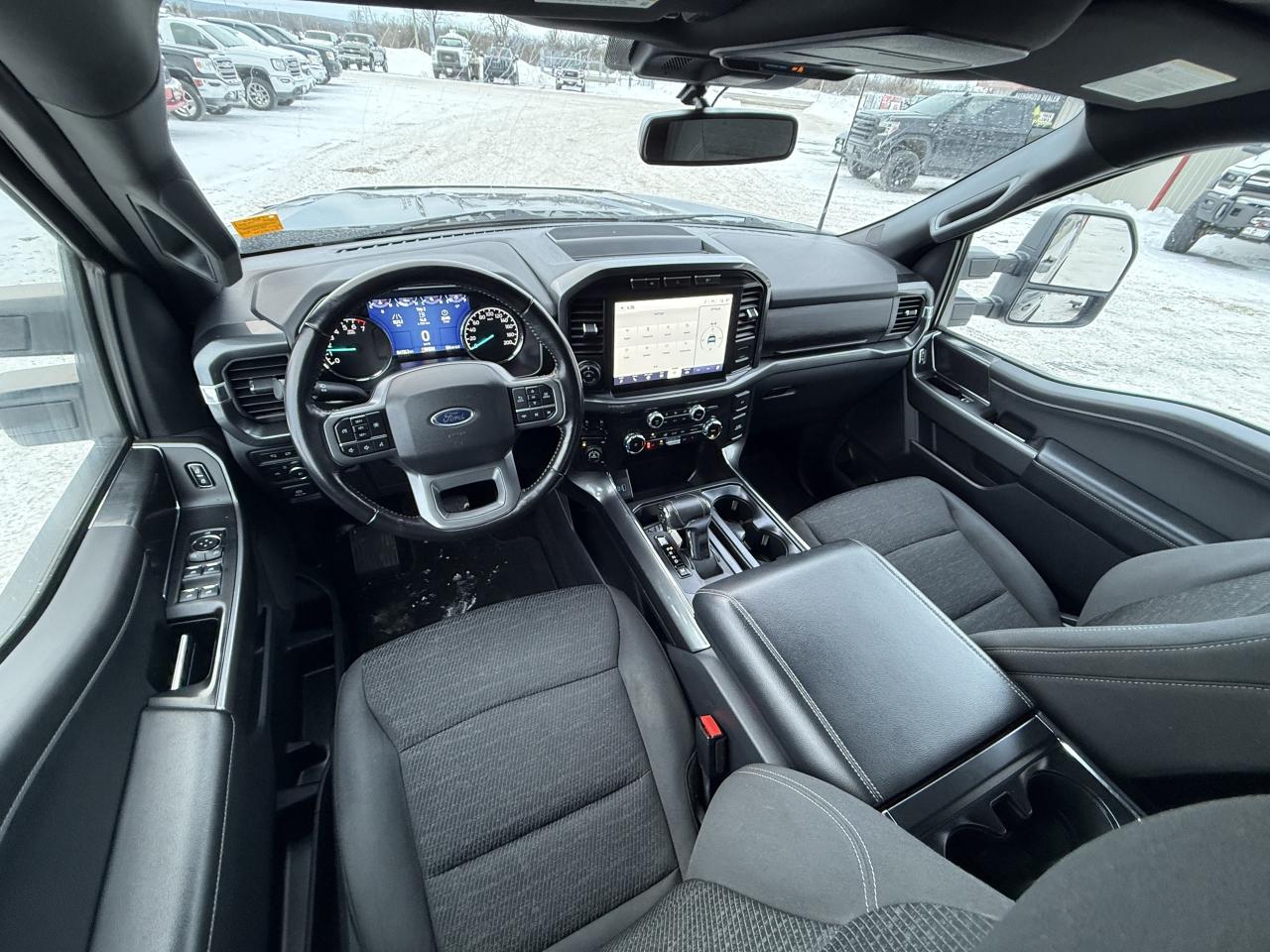 2022 Ford F-150 XLT 4WD SuperCrew 6.5' Box Photo