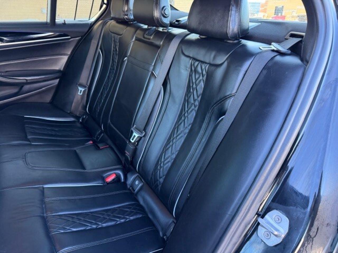 2018 BMW 5 Series M550i xDrive Massage Seat 360 Cam Heads Up Photo