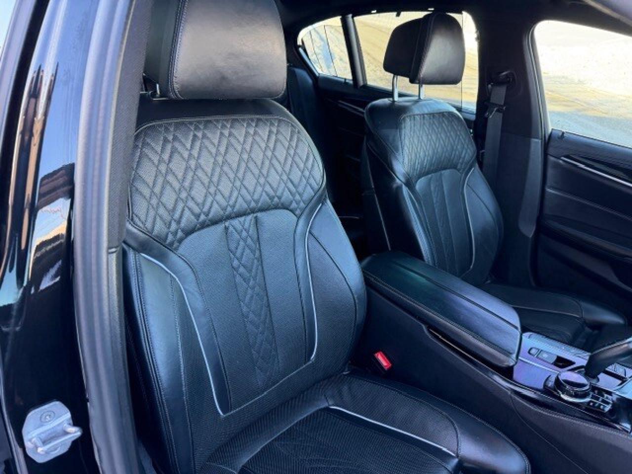 2018 BMW 5 Series M550i xDrive Massage Seat 360 Cam Heads Up Photo