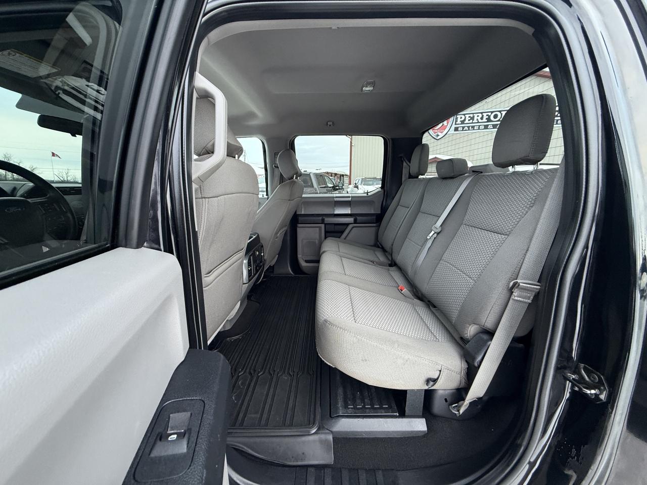 2019 Ford F-250 XLT 4WD Crew Cab 6.75' Box Photo