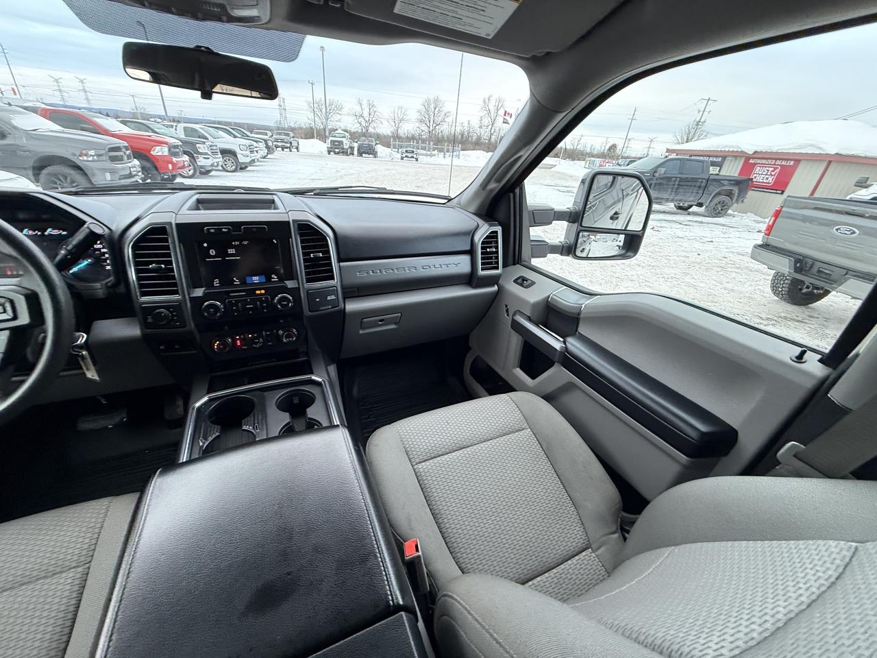 2019 Ford F-250 XLT 4WD Crew Cab 6.75' Box Photo