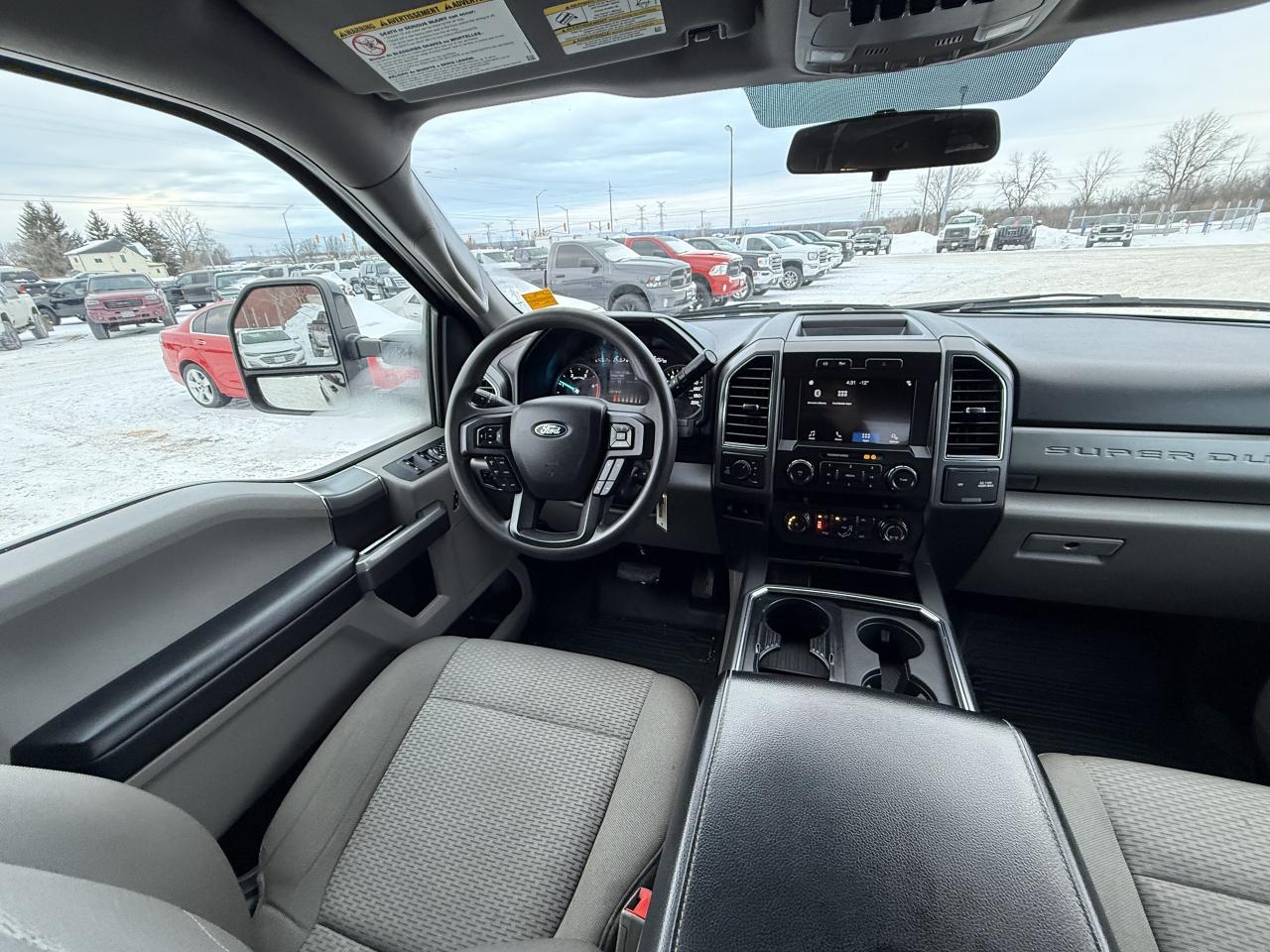 2019 Ford F-250 XLT 4WD Crew Cab 6.75' Box Photo