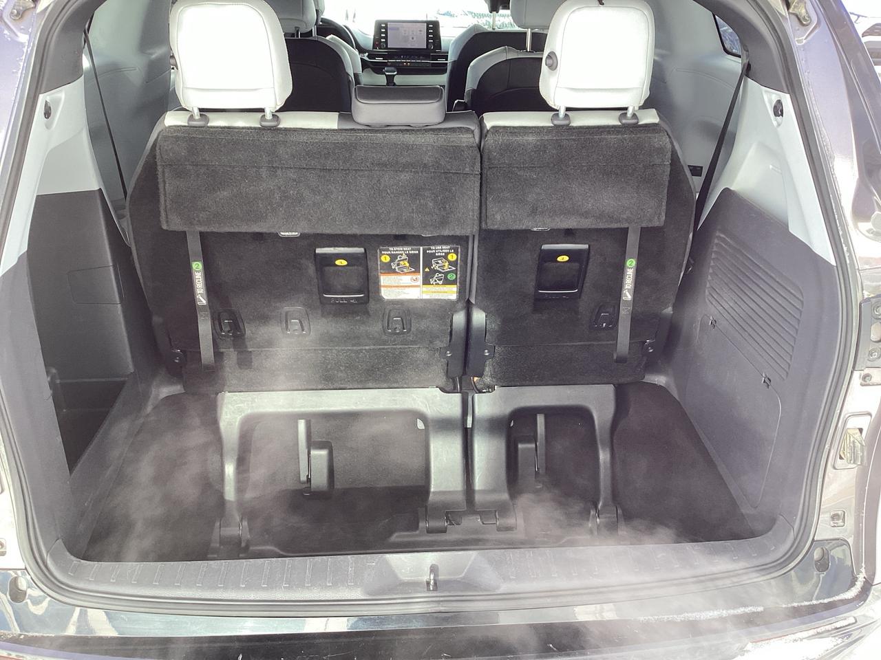 2021 Toyota Sienna XSE 7-Passenger AWD Photo