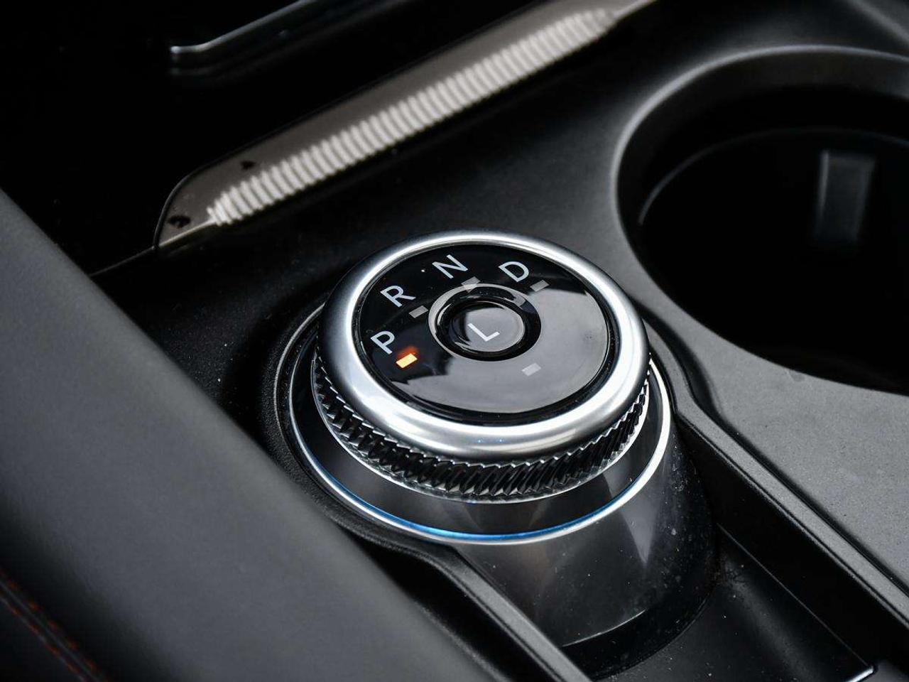 2025 Ford Explorer Active Photo