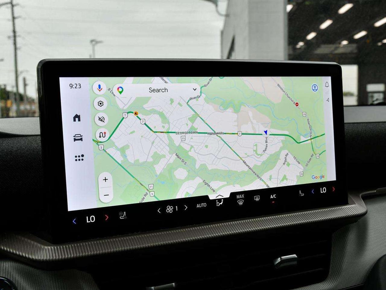 2025 Ford Explorer Active Photo