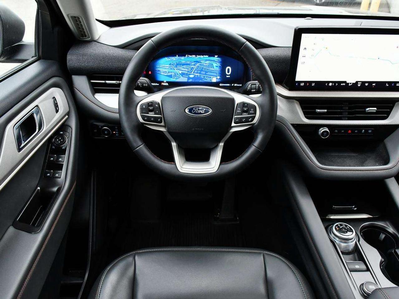 2025 Ford Explorer Active Photo