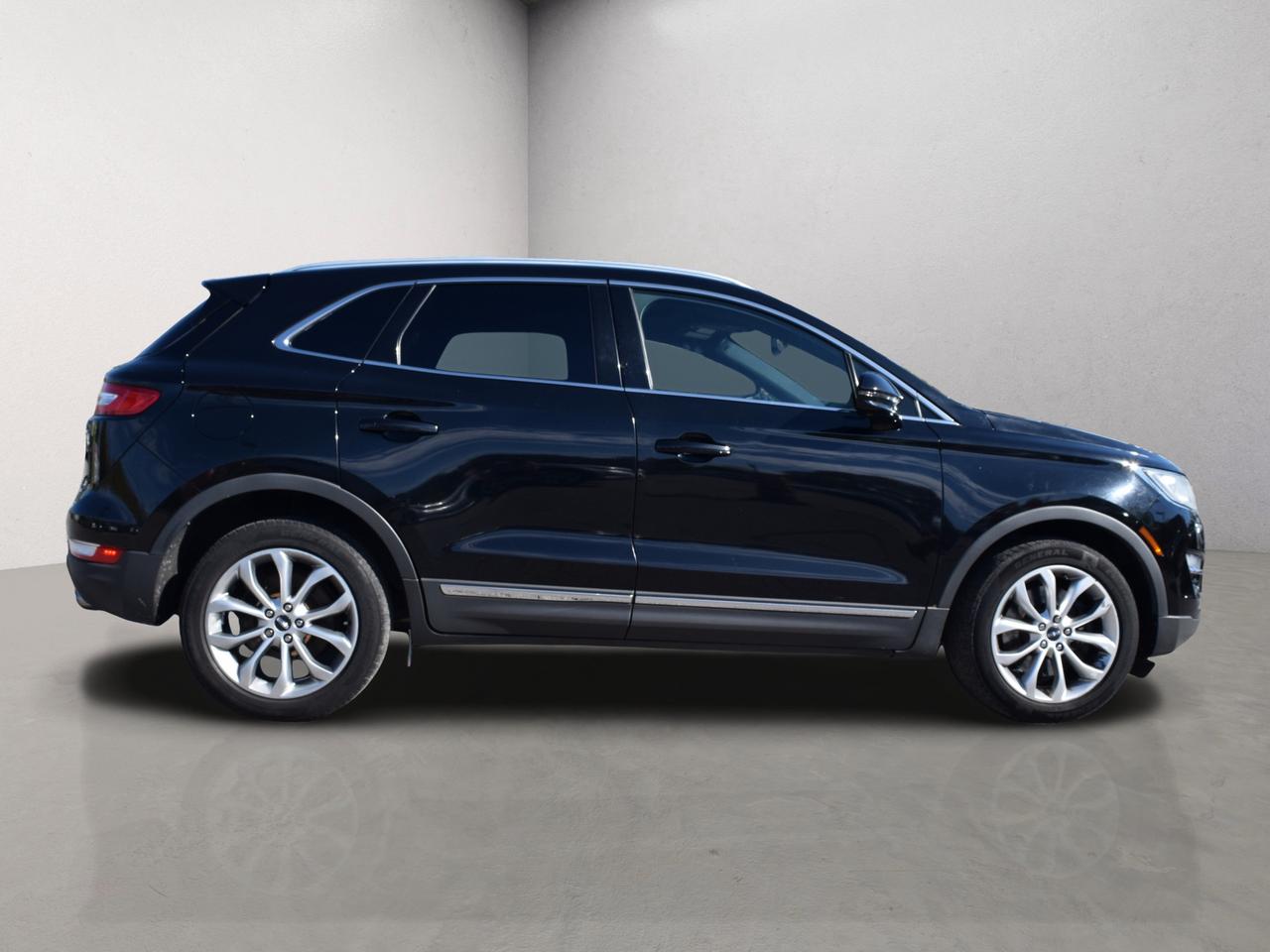 2016 Lincoln MKC Select AWD Navi Panoramic Sunroof Photo3