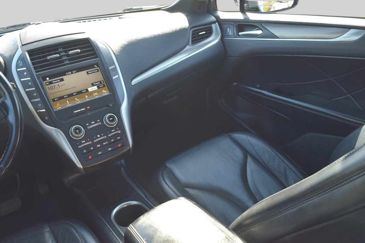 2016 Lincoln MKC Select AWD Navi Panoramic Sunroof Photo