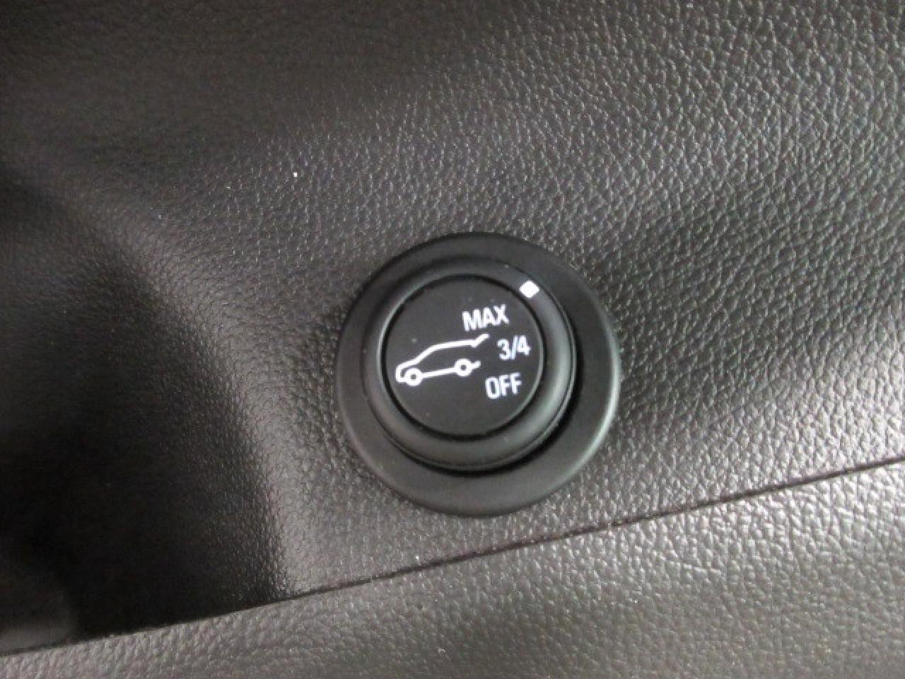 2017 Buick Envision PREMIUM II AWD, 2.0T, NAV, ROOF, LEATHER, 138K! Photo