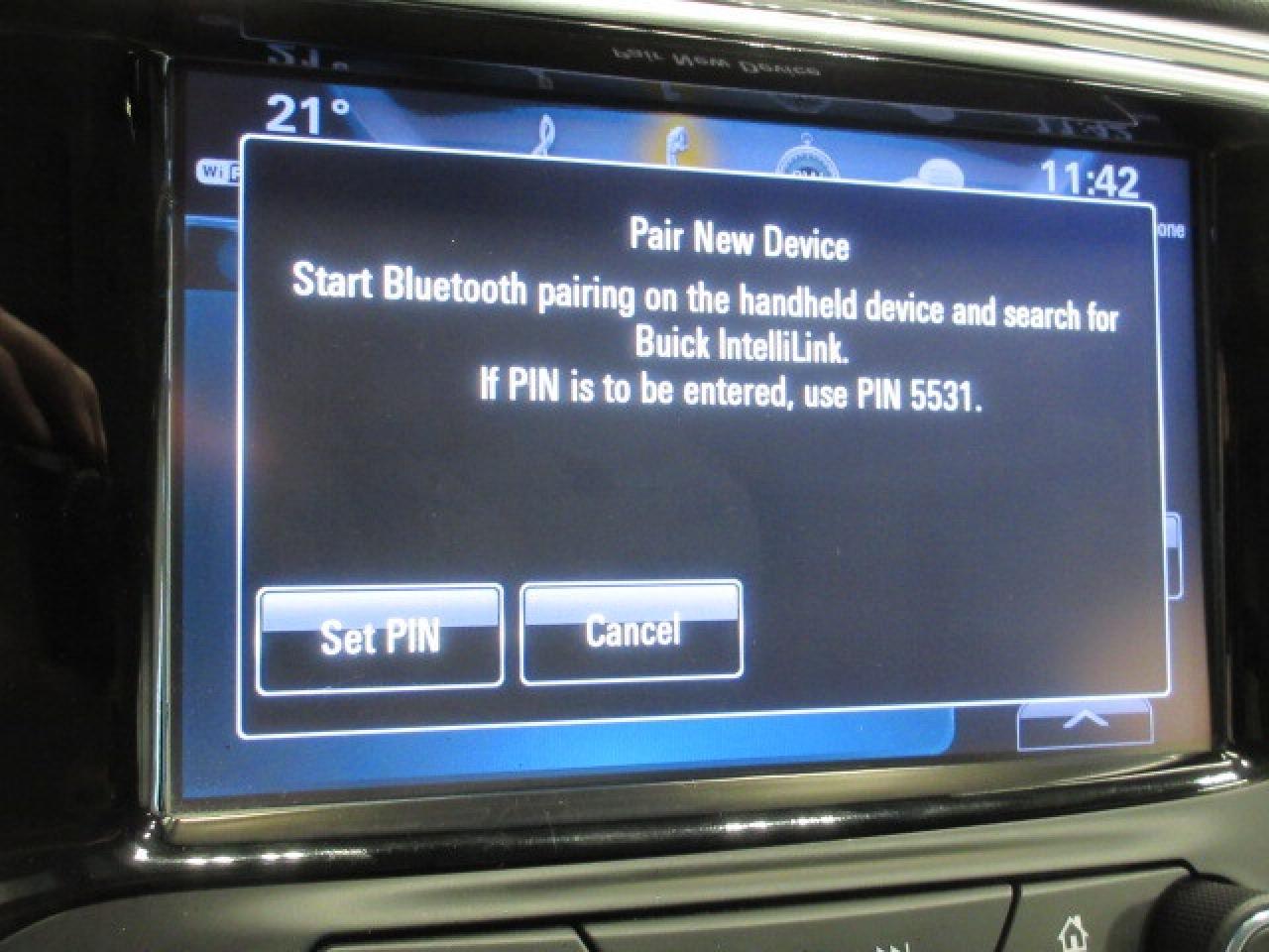 2017 Buick Envision PREMIUM II AWD, 2.0T, NAV, ROOF, LEATHER, 138K! Photo