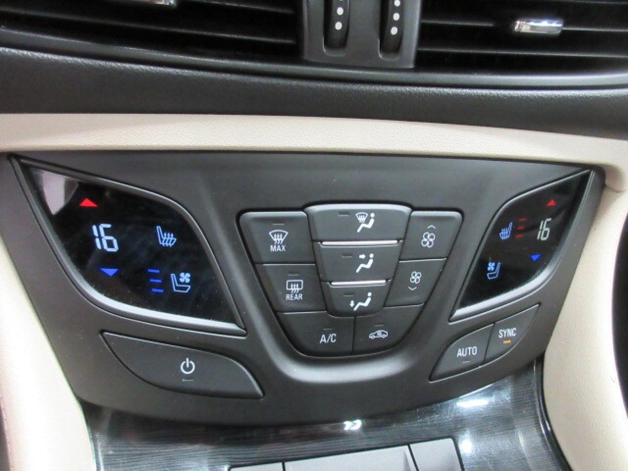 2017 Buick Envision PREMIUM II AWD, 2.0T, NAV, ROOF, LEATHER, 138K! Photo