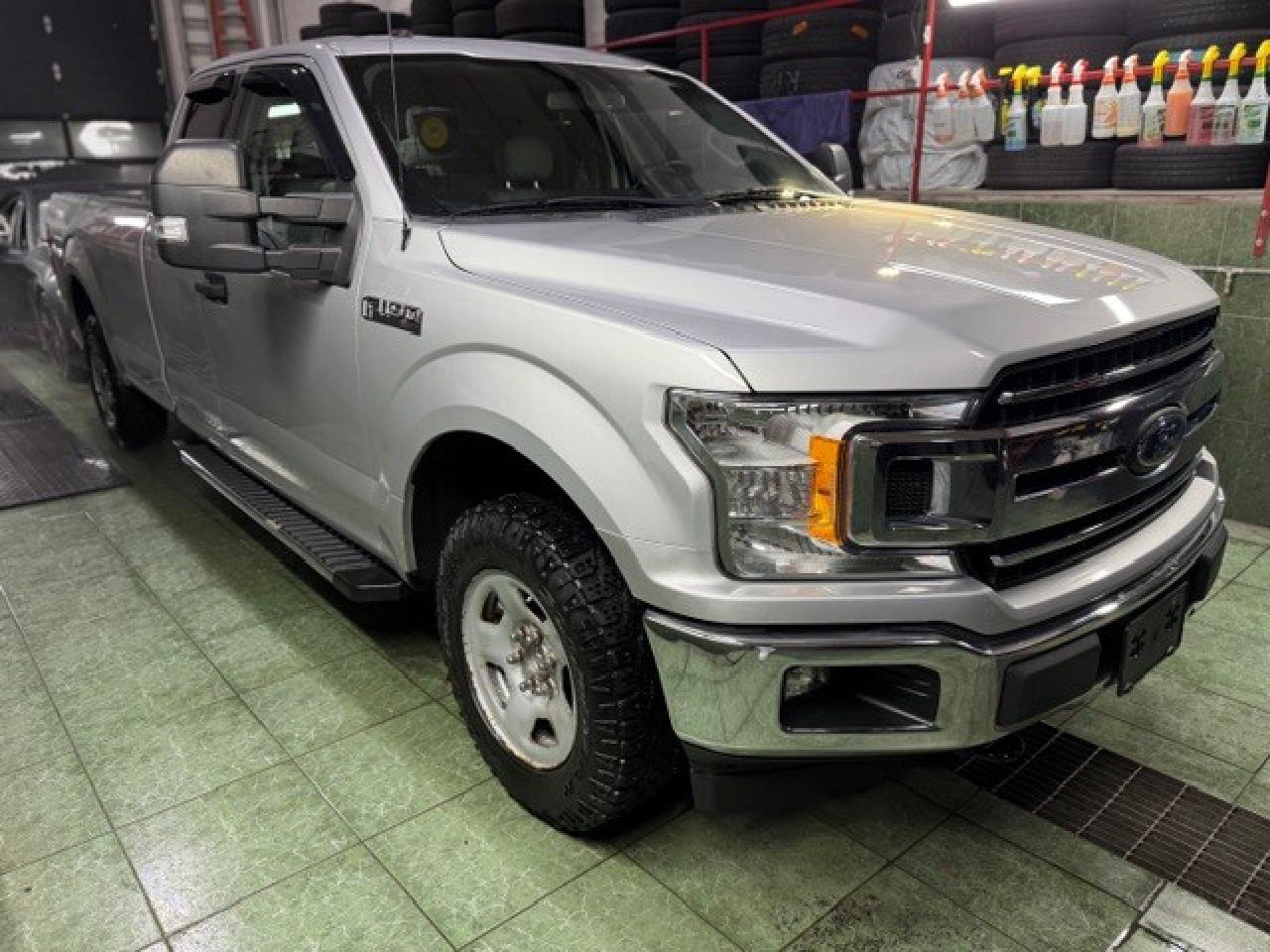 2018 Ford F-150 XLT 8 FT BOX 4X4 3.5L ECOBOOST 2 SETS OF WHEELS Photo0