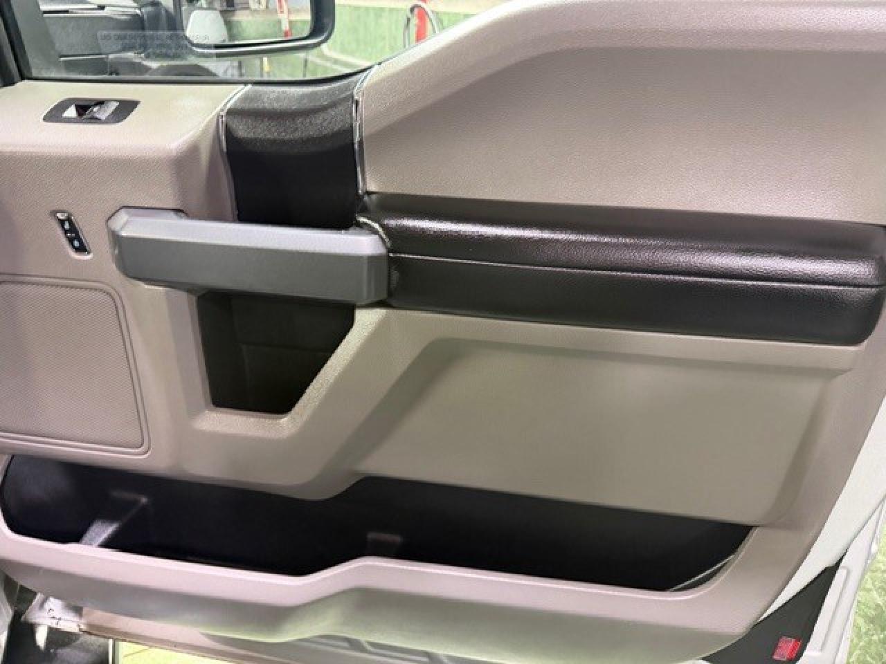 2018 Ford F-150 XLT 8 FT BOX 4X4 3.5L ECOBOOST 2 SETS OF WHEELS Photo