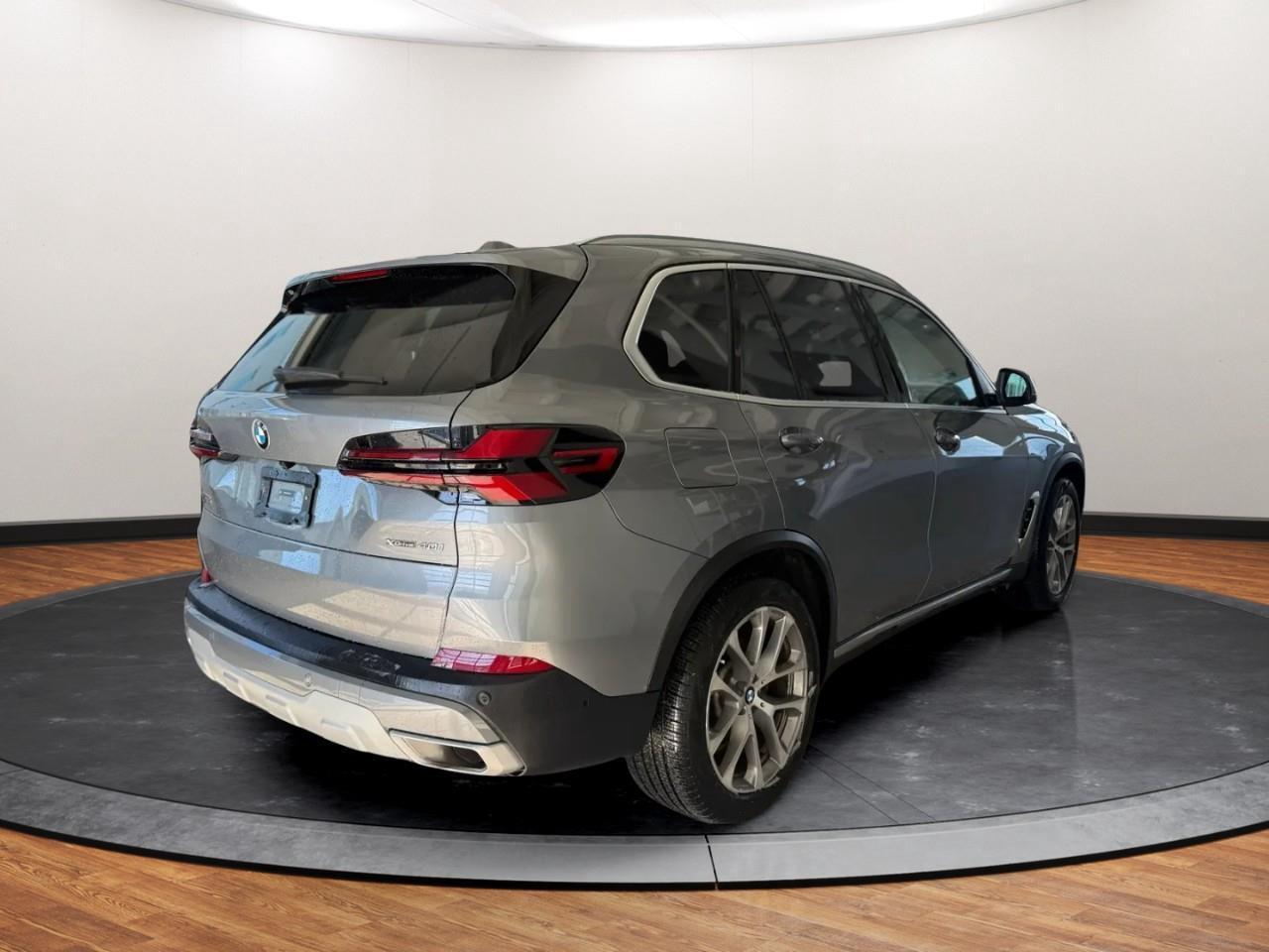 2025 BMW X5 xDrive40i Photo