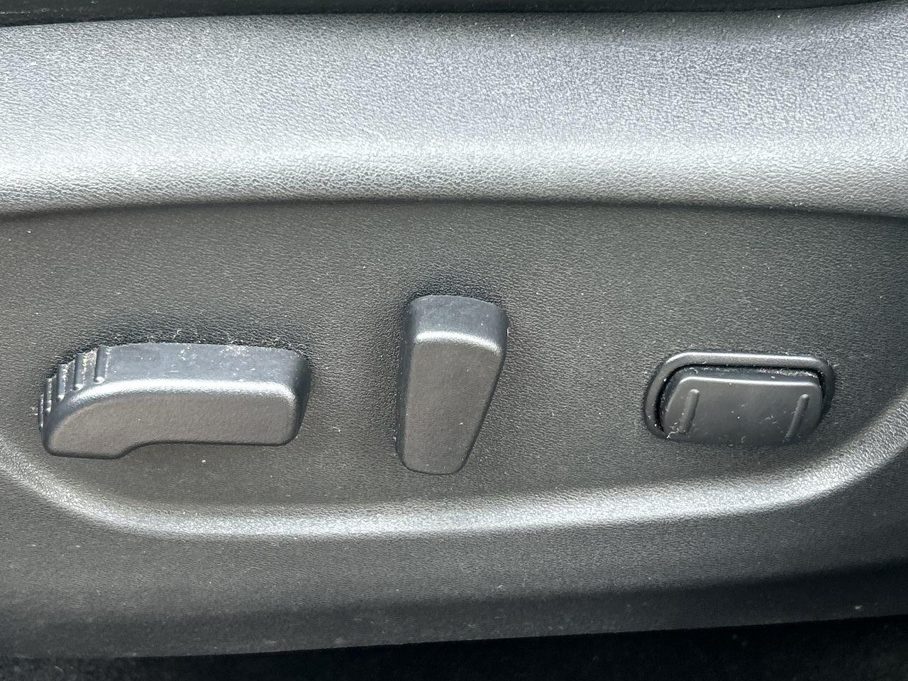 2017 Nissan Rogue SPORT   Versatile Performance & Refined Comfort NO Photo