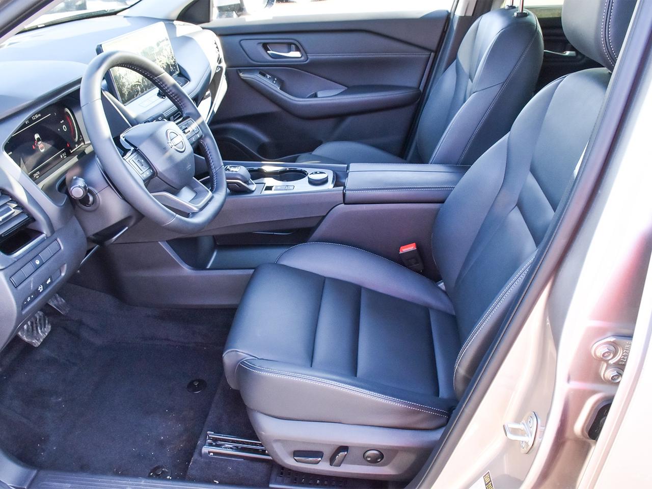 2025 Nissan Rogue SL  - Leather Seats -  Navigation Photo