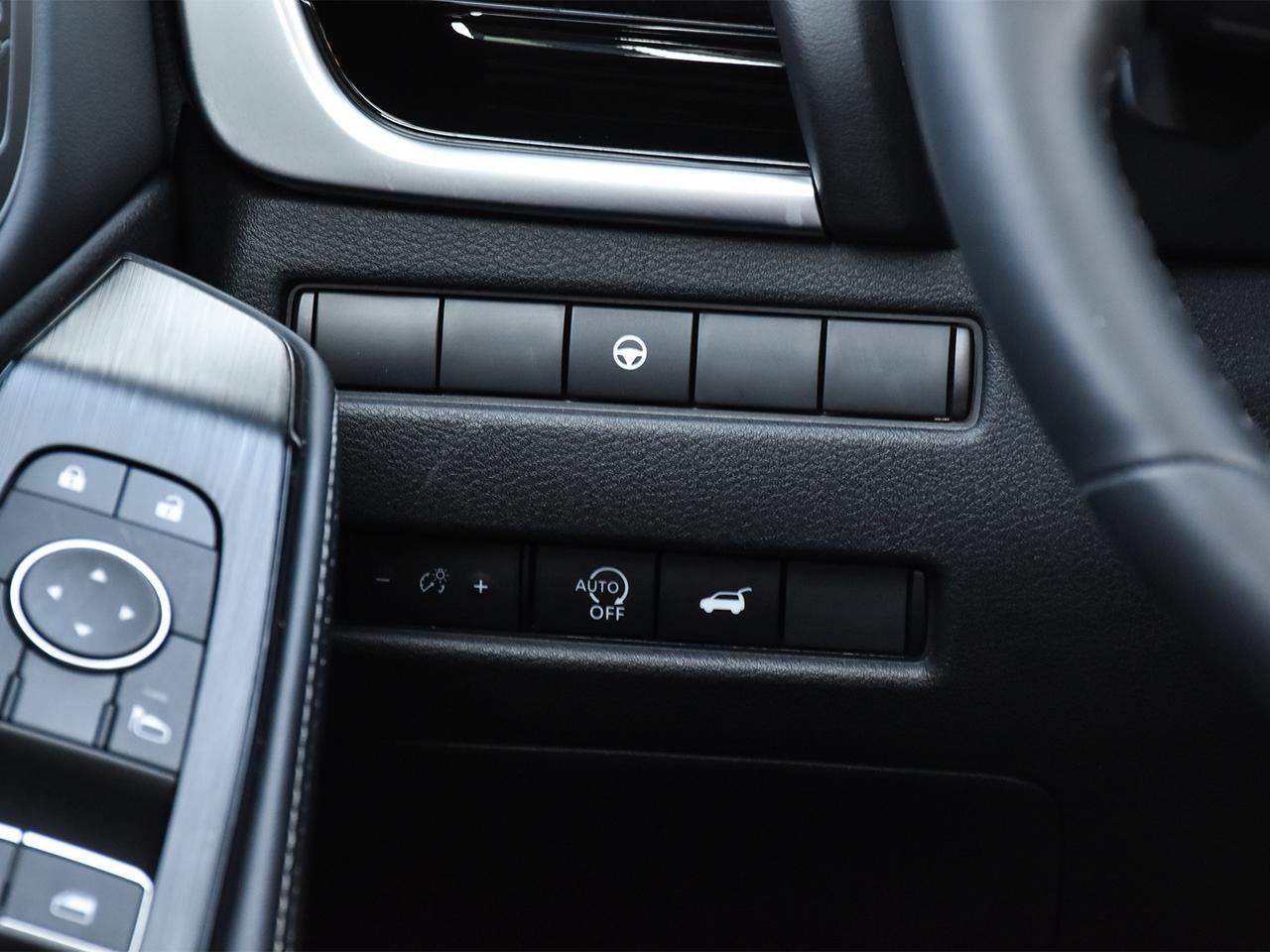 2025 Nissan Rogue SL  - Leather Seats -  Navigation Photo