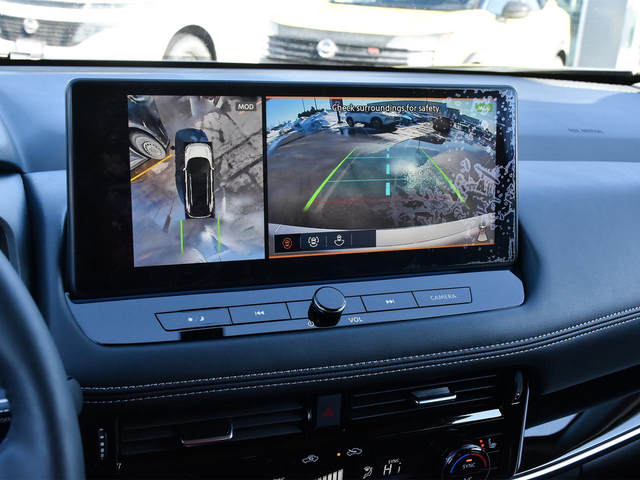 2025 Nissan Rogue SL  - Leather Seats -  Navigation Photo