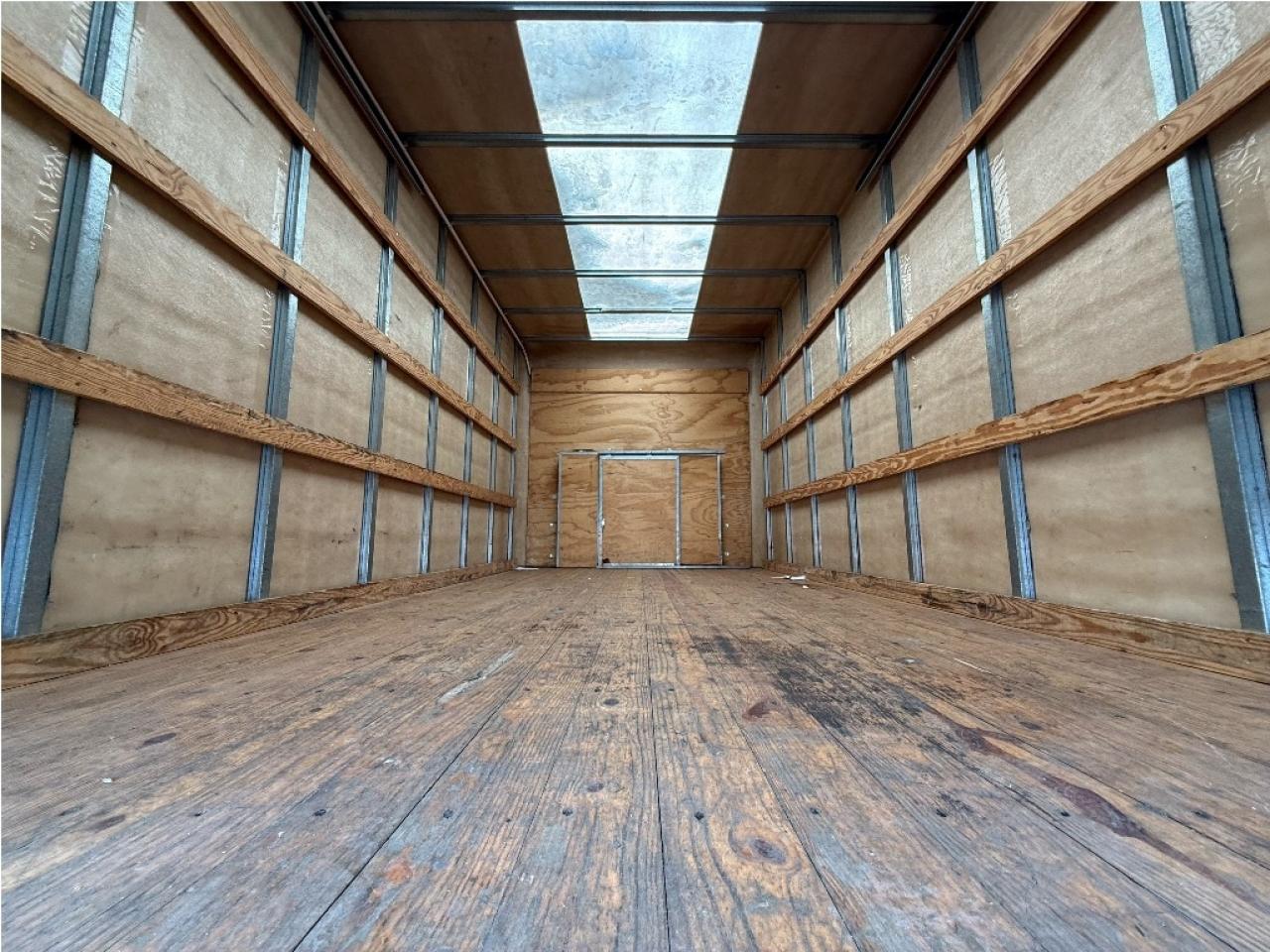 2023 Ford E-Series Cutaway E-450 16 Foot Box Roll Off Ramp Warranty Certified Photo2